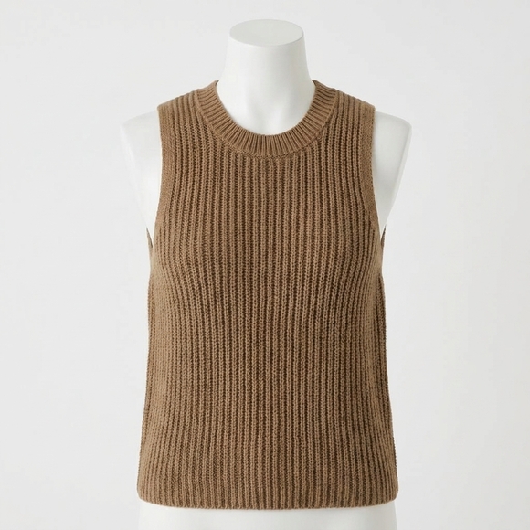 CLOSED Tops - NEW CLOSED women's short sleeved knit top in nutmeg